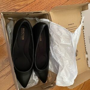 Bexx Pointed Toe Pump (Women)
Reaction Kenneth Cole